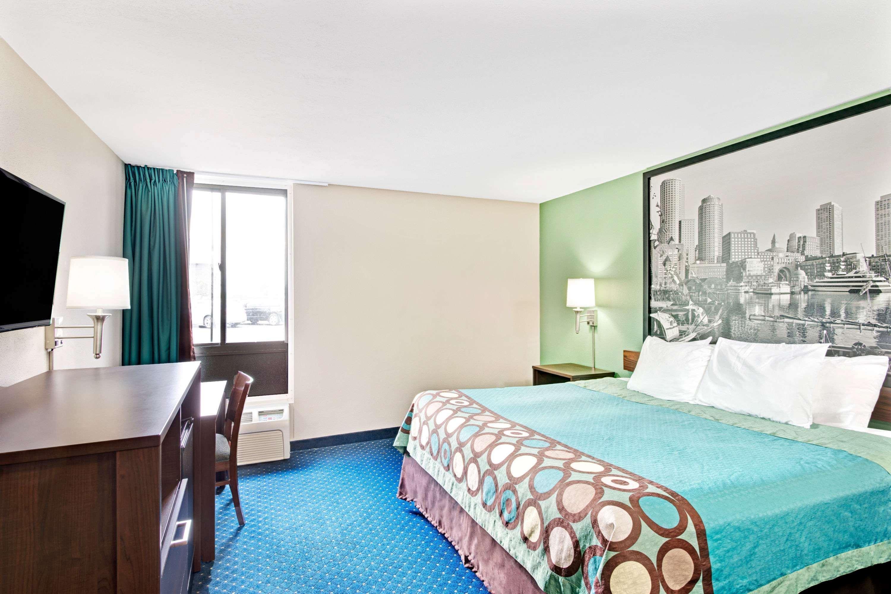 Super 8 By Wyndham Brockton Hotel Eksteriør billede